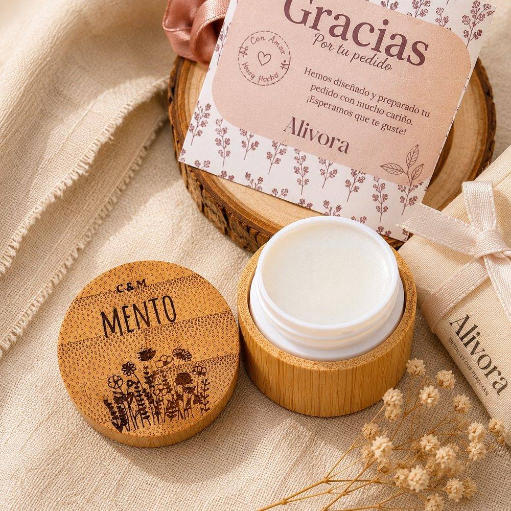 AA524A4D-F47F-4C88-AB97-74EAC4F01DC5 Bálsamo labial de bambú personalizado para bodas - Imagen 1