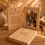 Marco libro de madera personalizado con grabado láser