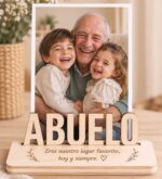 Marco de madera personalizado con foto y nombre