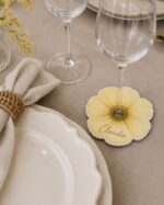 Marcasitios de papel personalizados con forma floral - Imagen 2